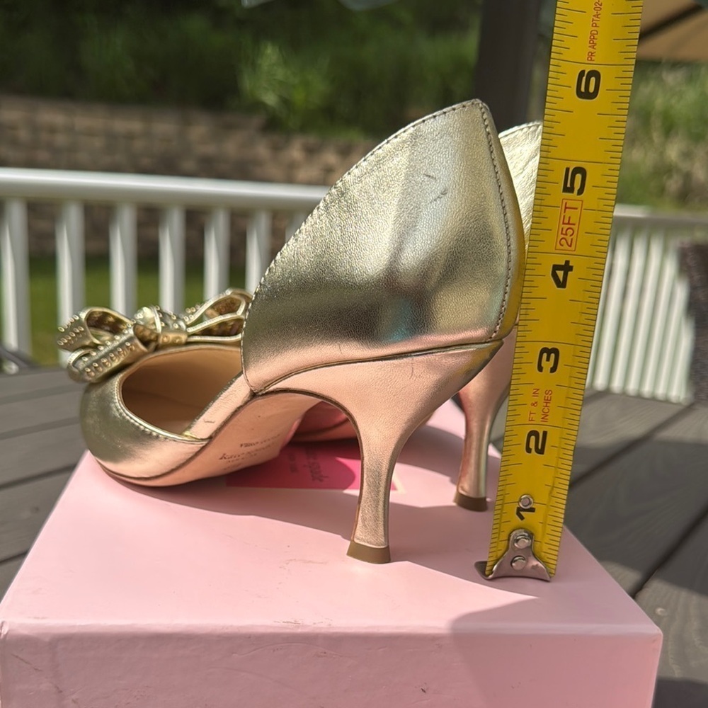 NEW Kate Spade Leather Gold Bow Stud Heels - Picture 7 of 10